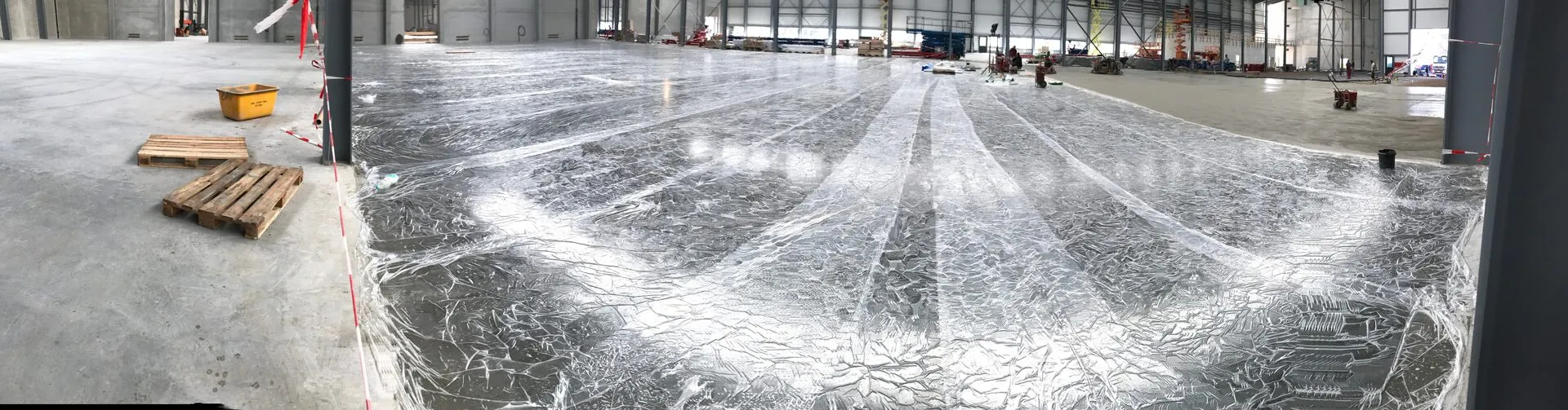 Fertige Industriebodenfläche